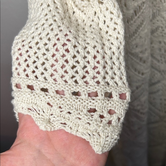 Elegant Cream Knit Long Cardigan - Picture 2 of 7